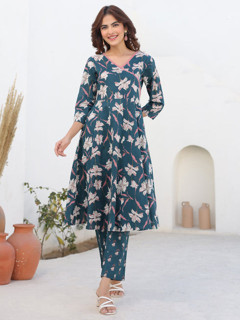 Janasya Women's Teal Blue Pure Cotton Floral Printted A line Kurta Pant Set